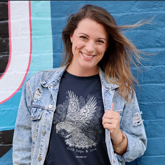 Kerusso grace & truth Women's Adult Cotton T-Shirt Dove "Faith, Hope and Love" - Picture 4 of 4